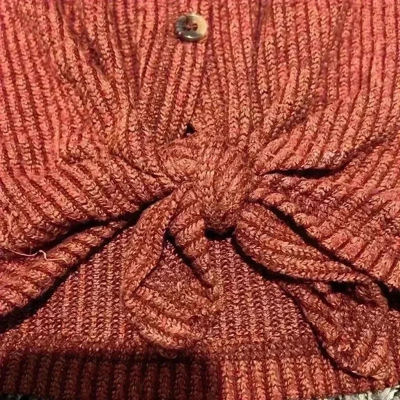 American Eagle Xs Rustic Sweater - Picture 2 of 3